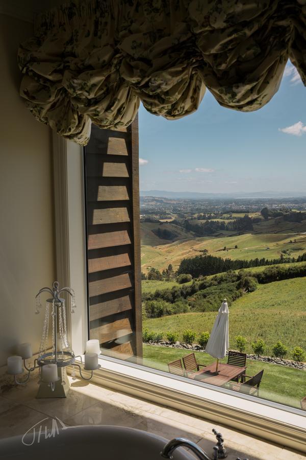 Eagle Ridge Lodge Tauranga Bagian luar foto
