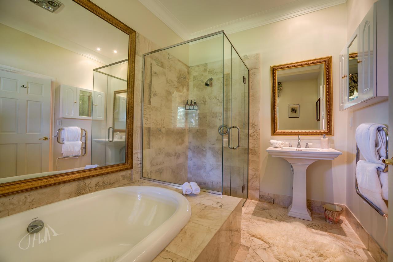 Eagle Ridge Lodge Tauranga Bagian luar foto