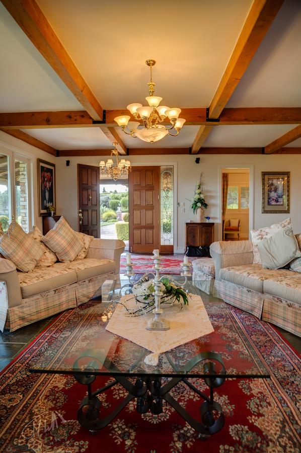 Eagle Ridge Lodge Tauranga Bagian luar foto